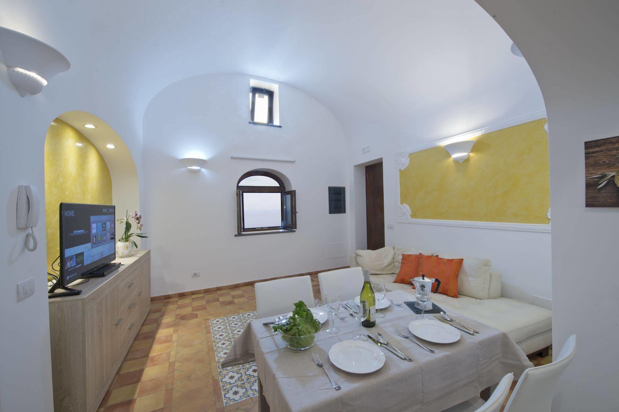 Golden Vaults Praiano Exterior photo